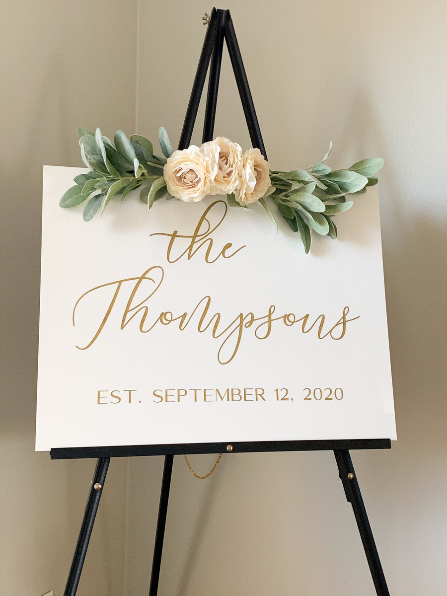 Acrylic Last Name Wedding Sign – Adorning Oaks